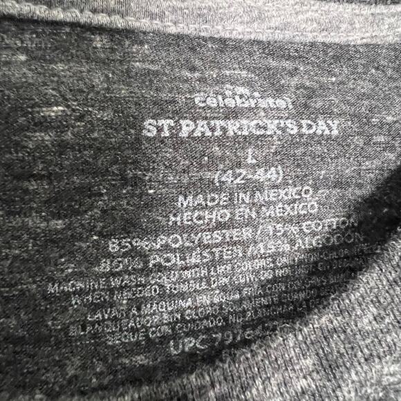 St. Patrick’s Day Born Lucky T-Shirt Gray Size Large - Picture 3 of 3